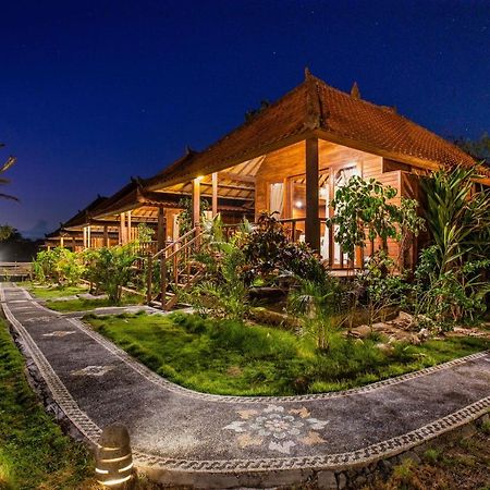 D'Coin Lembongan Hotell Exteriör bild