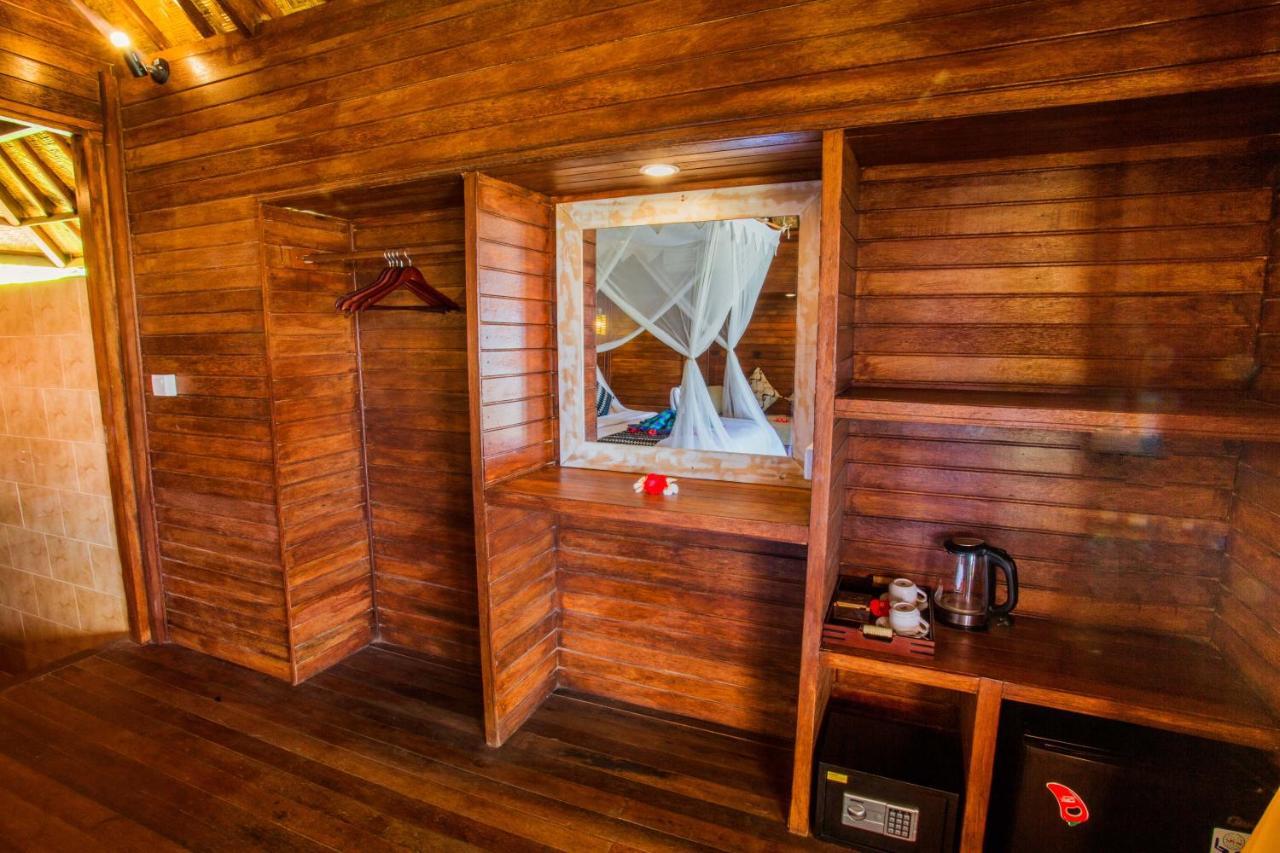 D'Coin Lembongan Hotell Exteriör bild