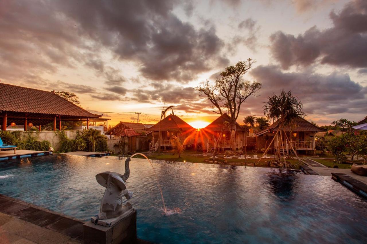D'Coin Lembongan Hotell Exteriör bild